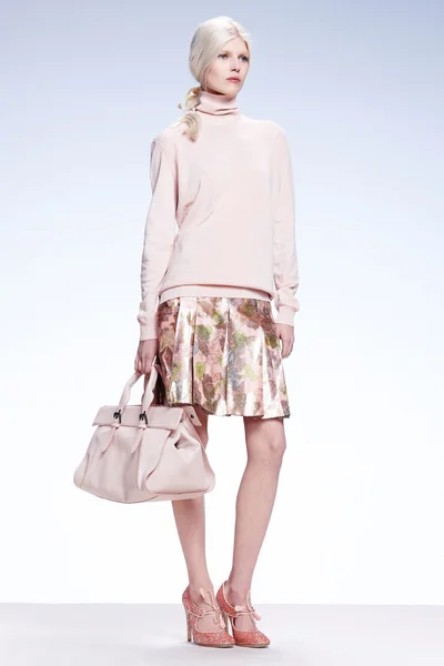 Look 12